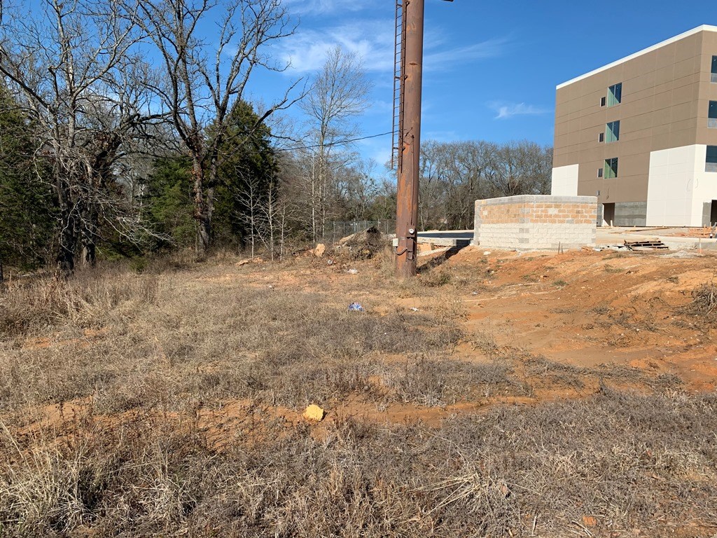 13609 I-20 Lindale TX 75771