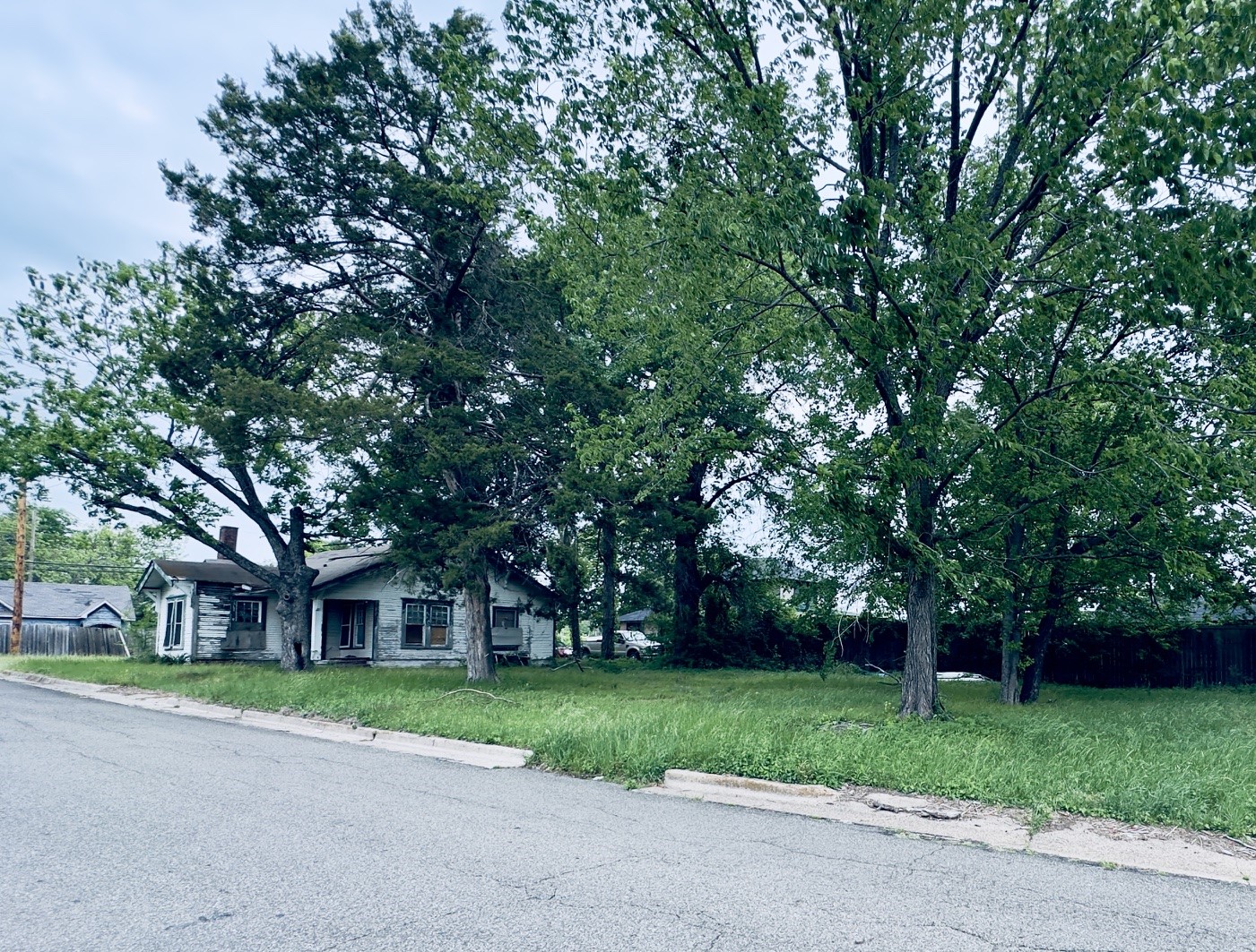 300 W Hinnant Street Sulphur Springs TX 75482