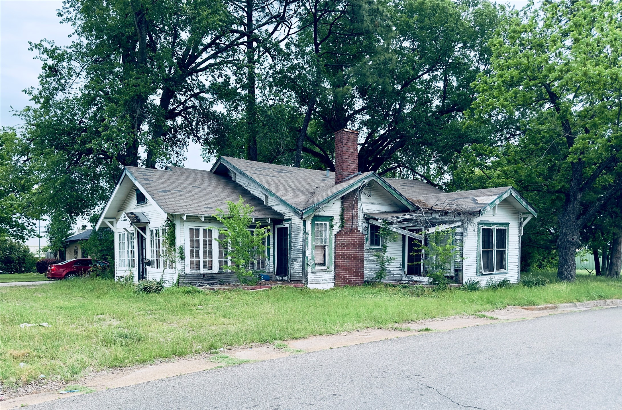 300 W Hinnant Street Sulphur Springs TX 75482