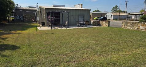 206 Kings Plaza Granbury TX 76049
