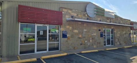 206 Kings Plaza Granbury TX 76049