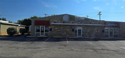 206 Kings Plaza Granbury TX 76049