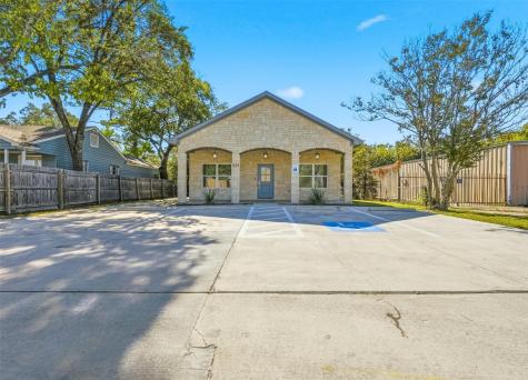 529 Austin Street Grand Prairie TX 75051