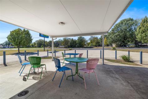 3020 S Eastman Lakeport TX 75602