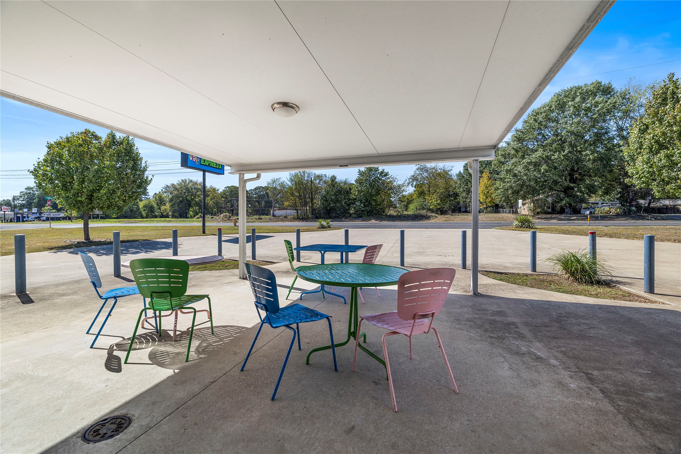 3020 S Eastman Lakeport TX 75602