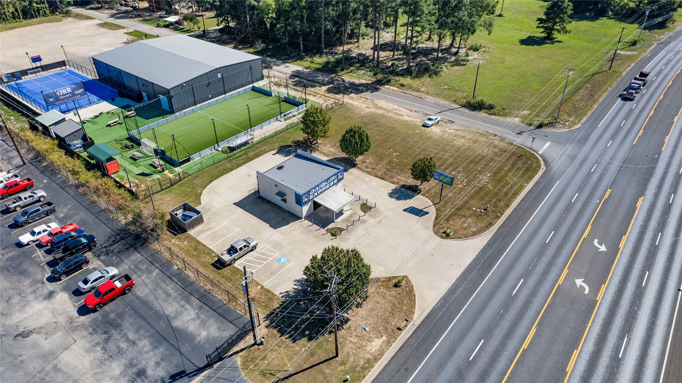 3020 S Eastman Lakeport TX 75602