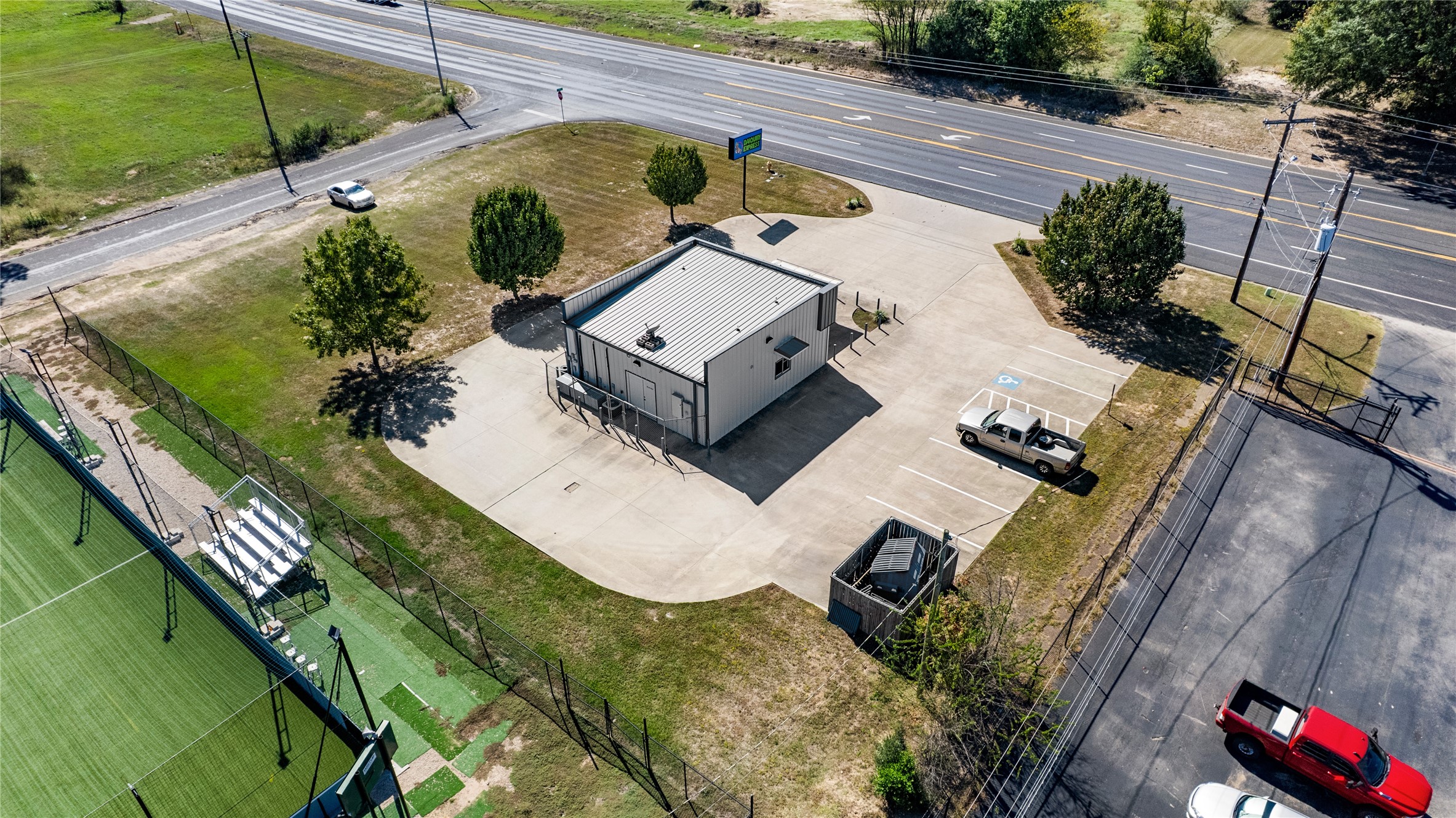 3020 S Eastman Lakeport TX 75602
