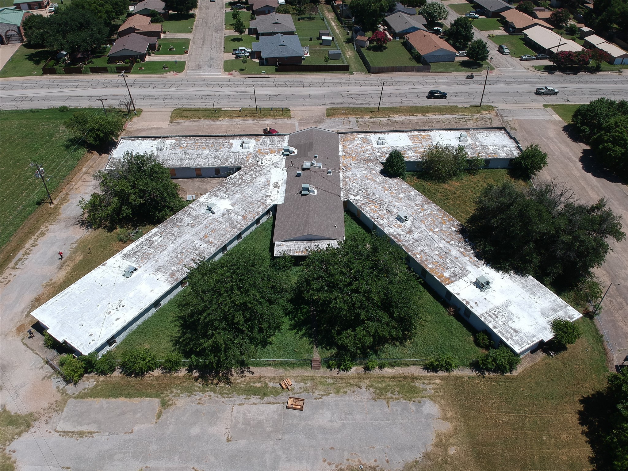 1108 W Kilpatrick Street Cleburne TX 76033