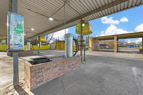 805 Poindexter Avenue Cleburne TX 76033