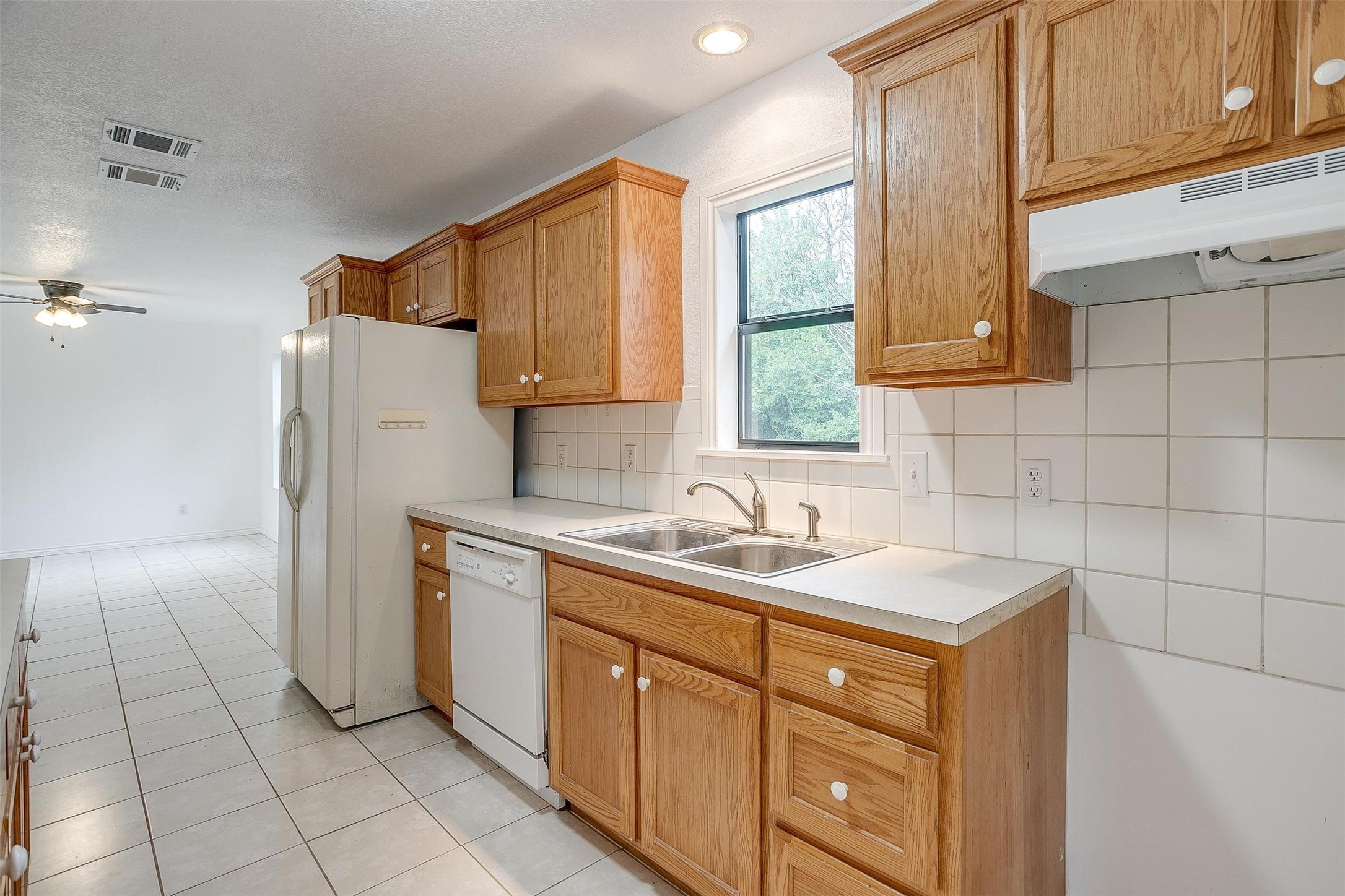 4011 E Highway 67 Keene TX 76031