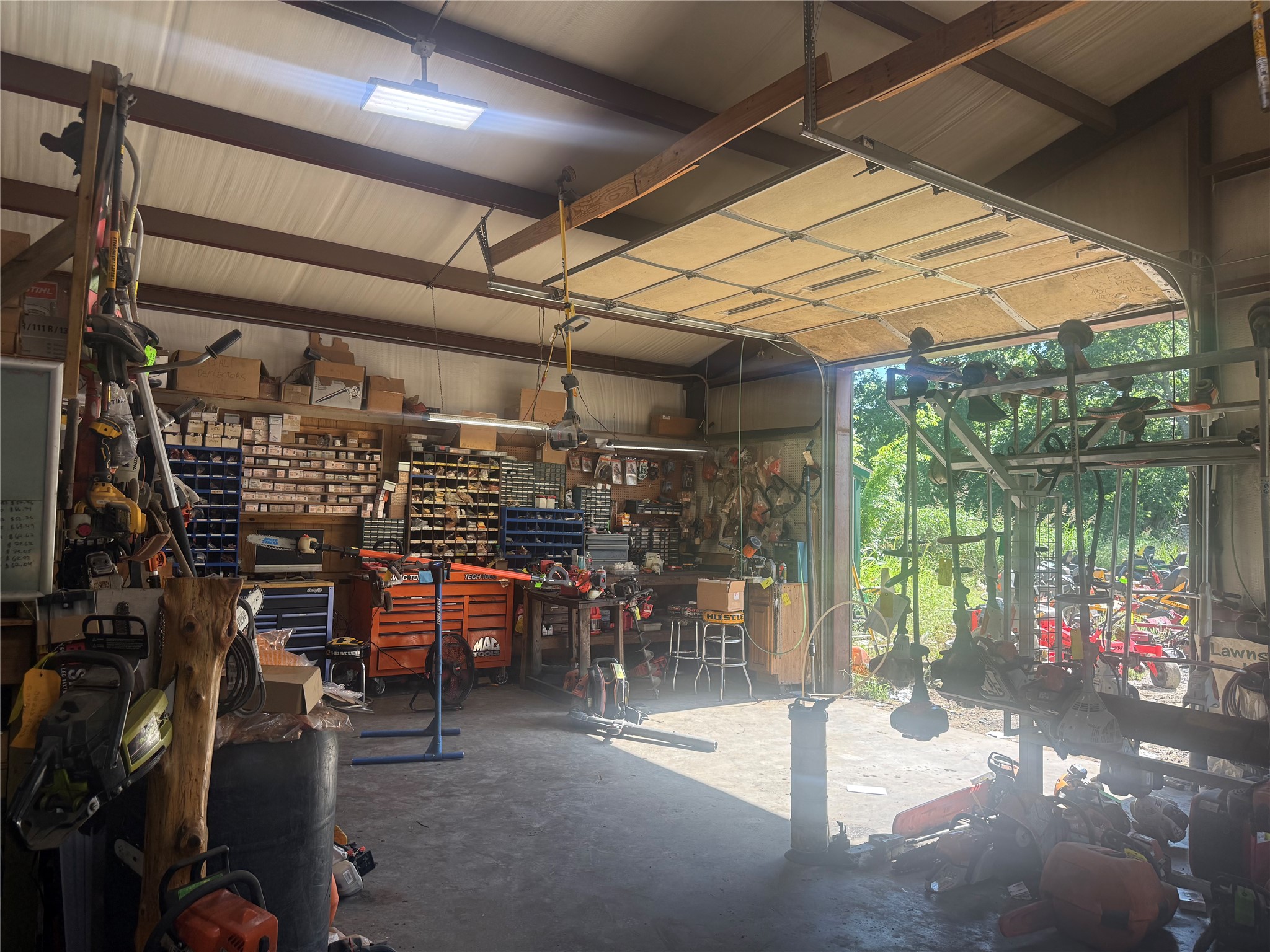 1521 N State Highway 121 Bonham TX 75418