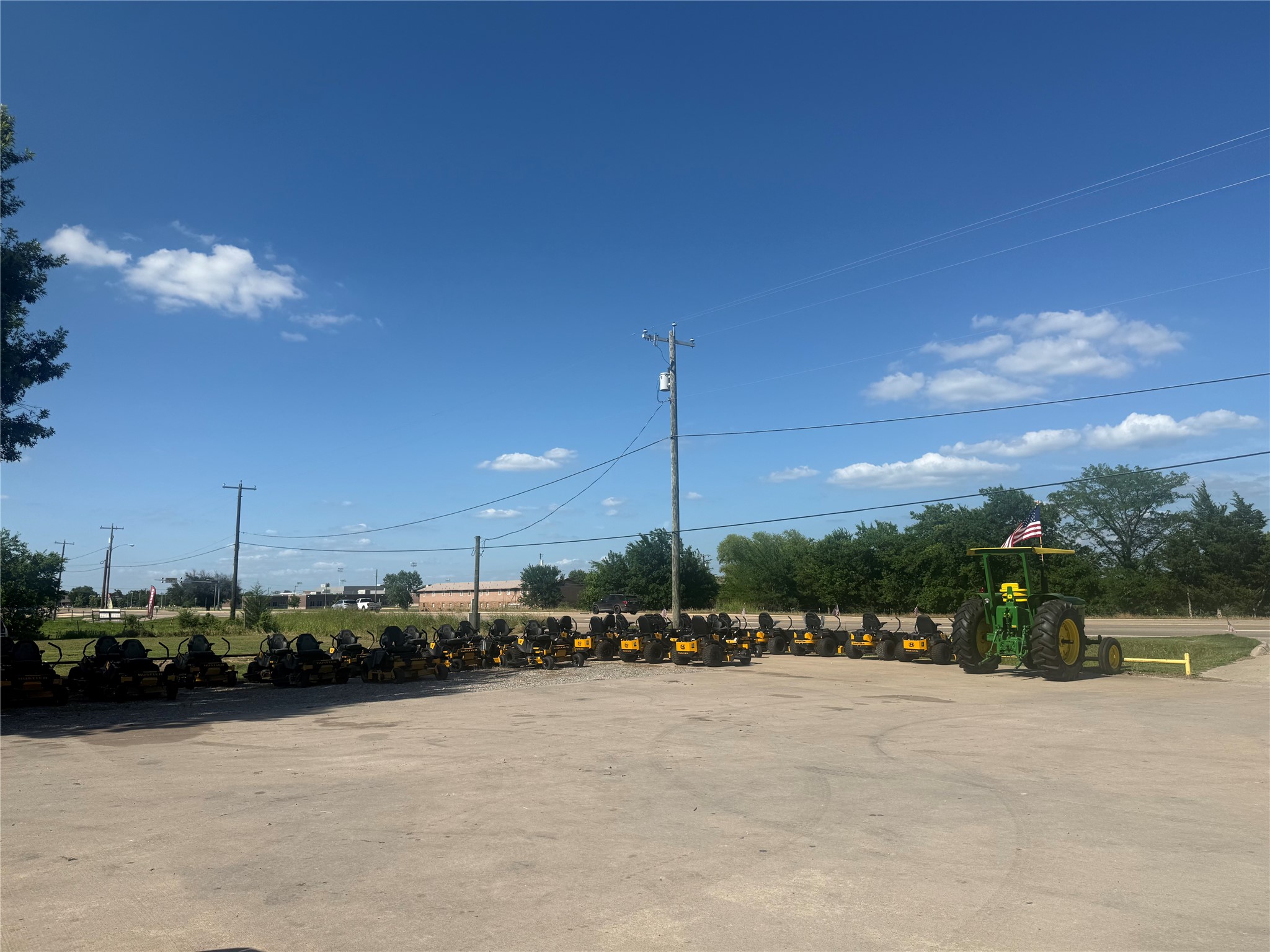 1521 N State Highway 121 Bonham TX 75418