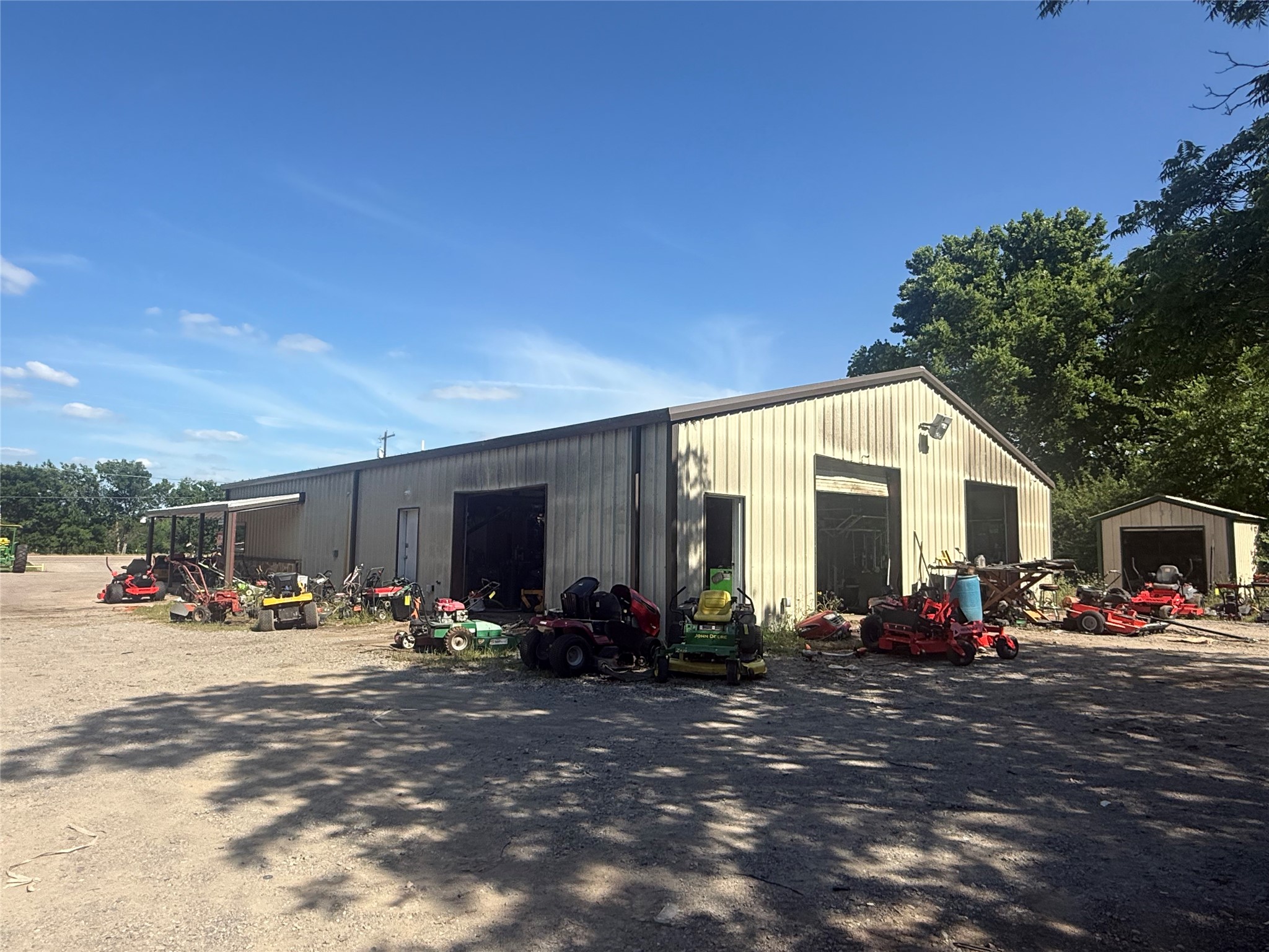1521 N State Highway 121 Bonham TX 75418