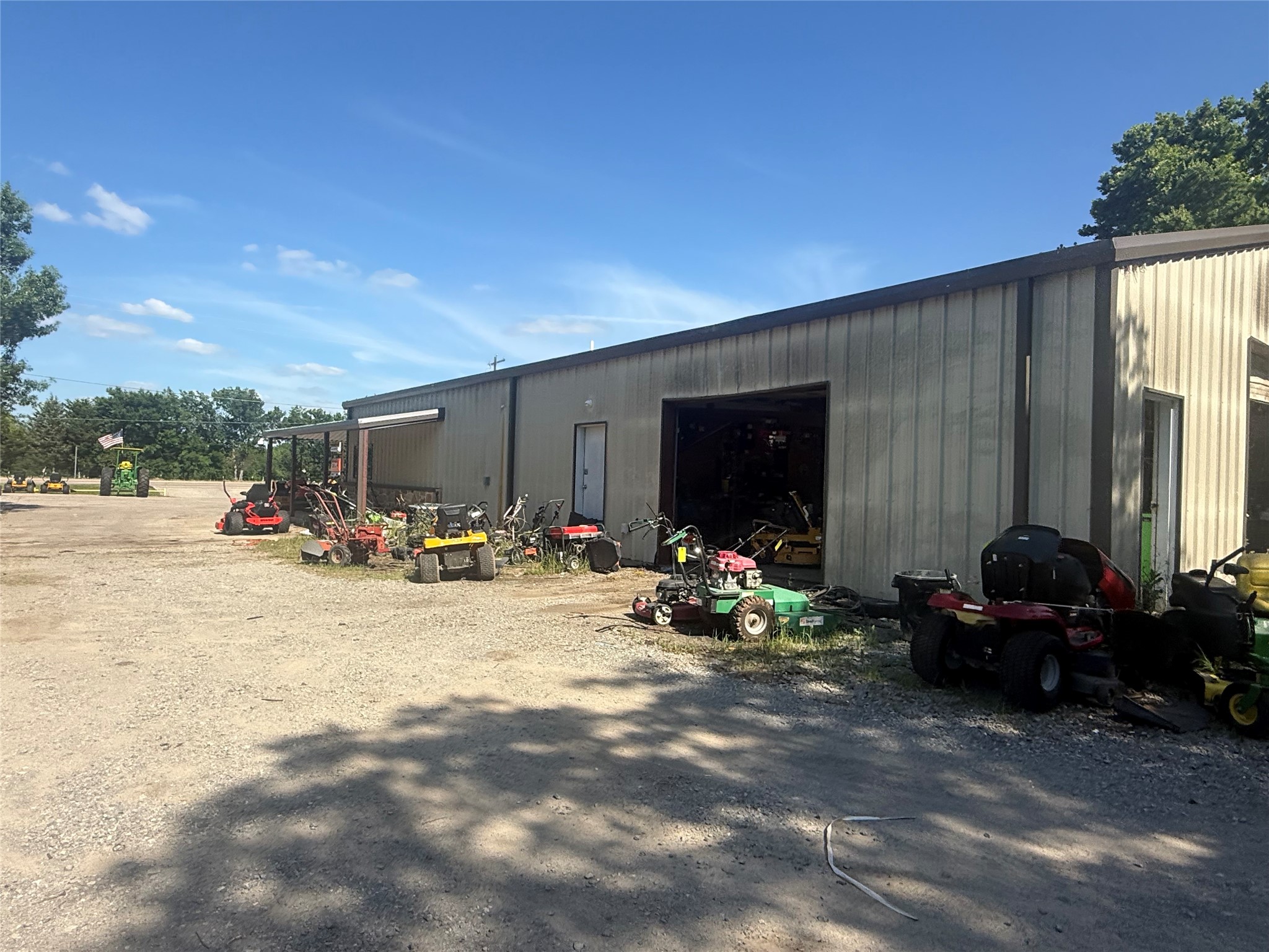 1521 N State Highway 121 Bonham TX 75418