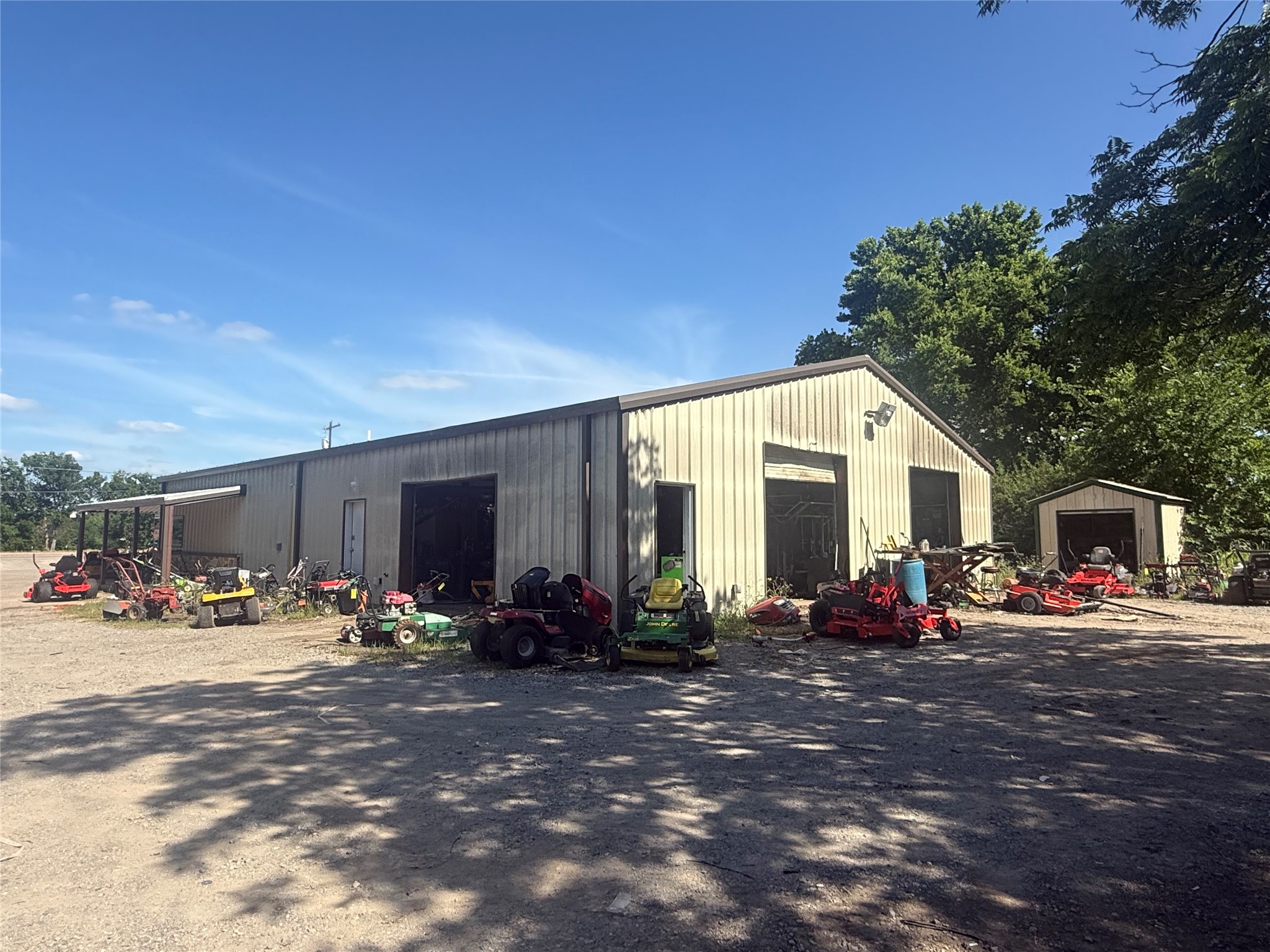 1521 N State Highway 121 Bonham TX 75418