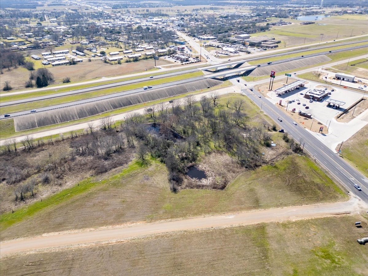 606 N 3rd Street Mabank TX 75147