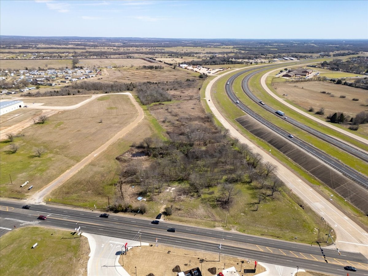 606 N 3rd Street Mabank TX 75147