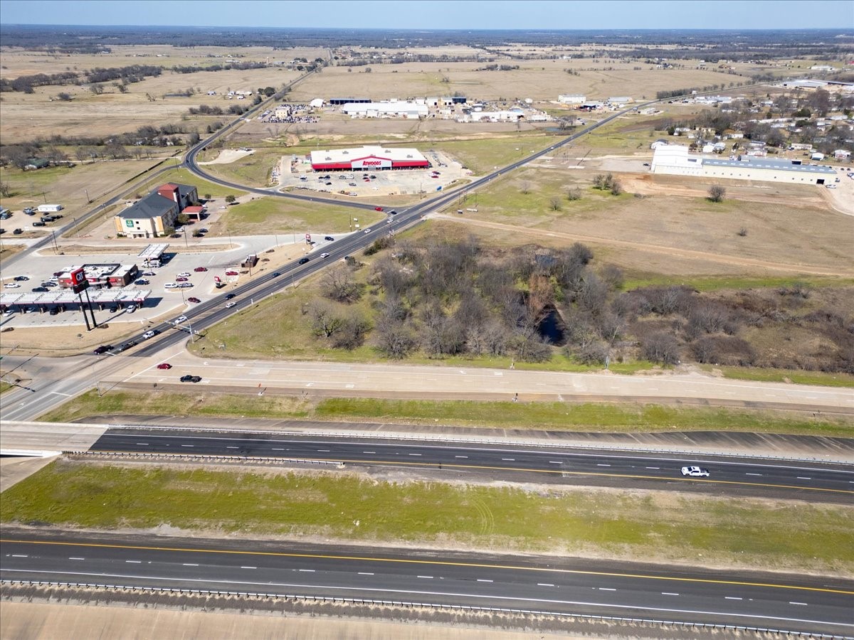 606 N 3rd Street Mabank TX 75147