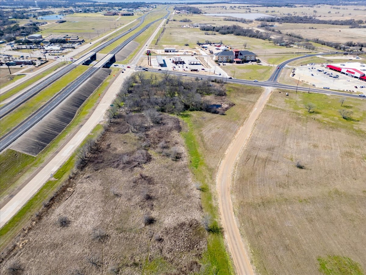 606 N 3rd Street Mabank TX 75147