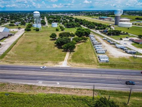 3304 N Highway 77 Waxahachie TX 75165