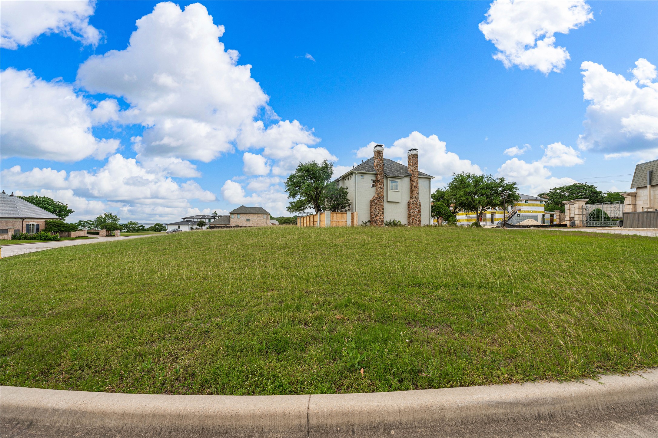 Package Deal - The Enclave Court Waco TX 76708