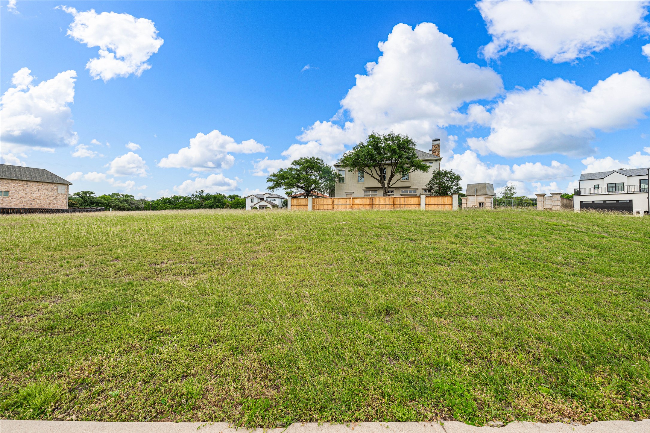 Package Deal - The Enclave Court Waco TX 76708