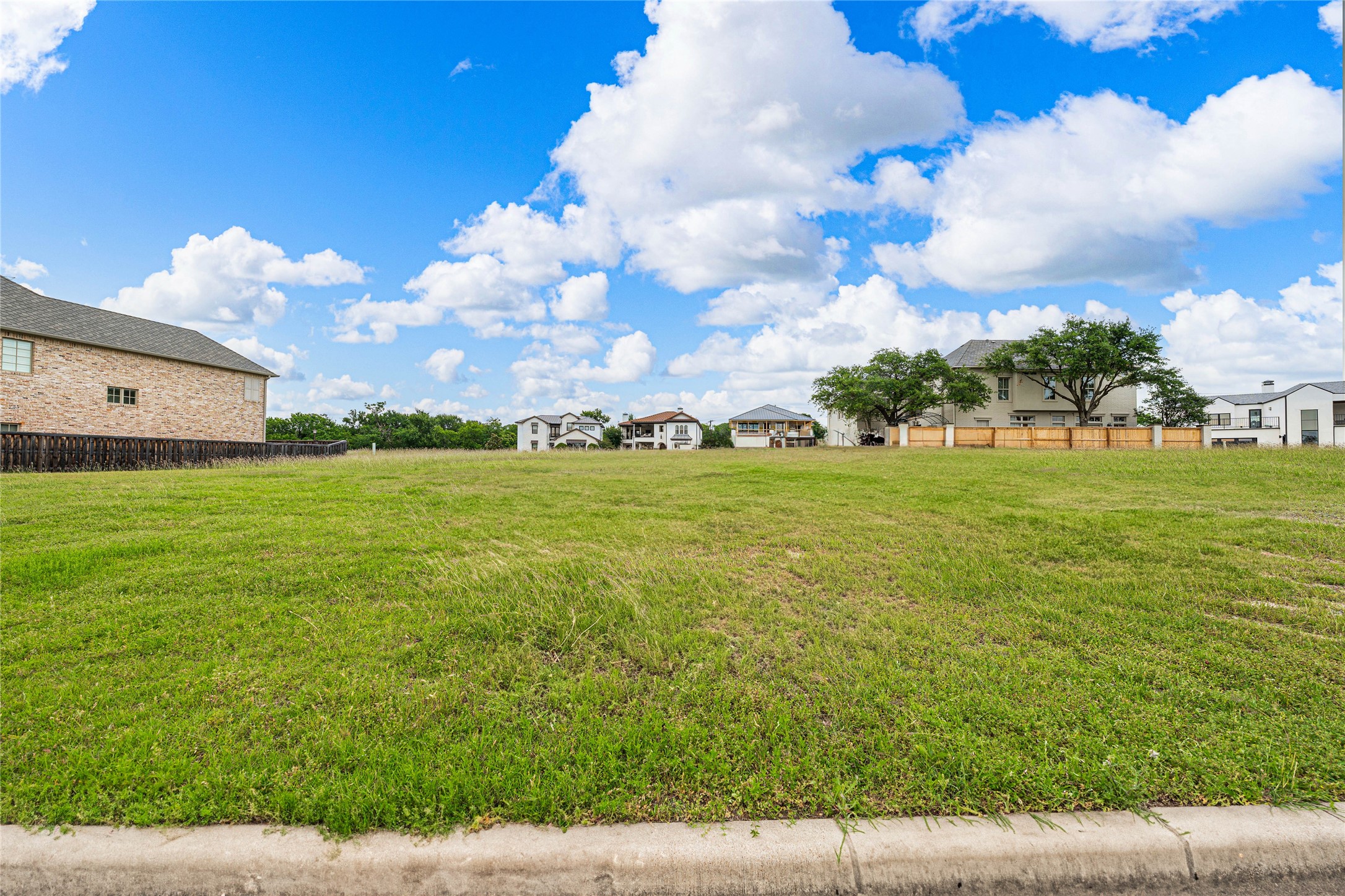 Package Deal - The Enclave Court Waco TX 76708