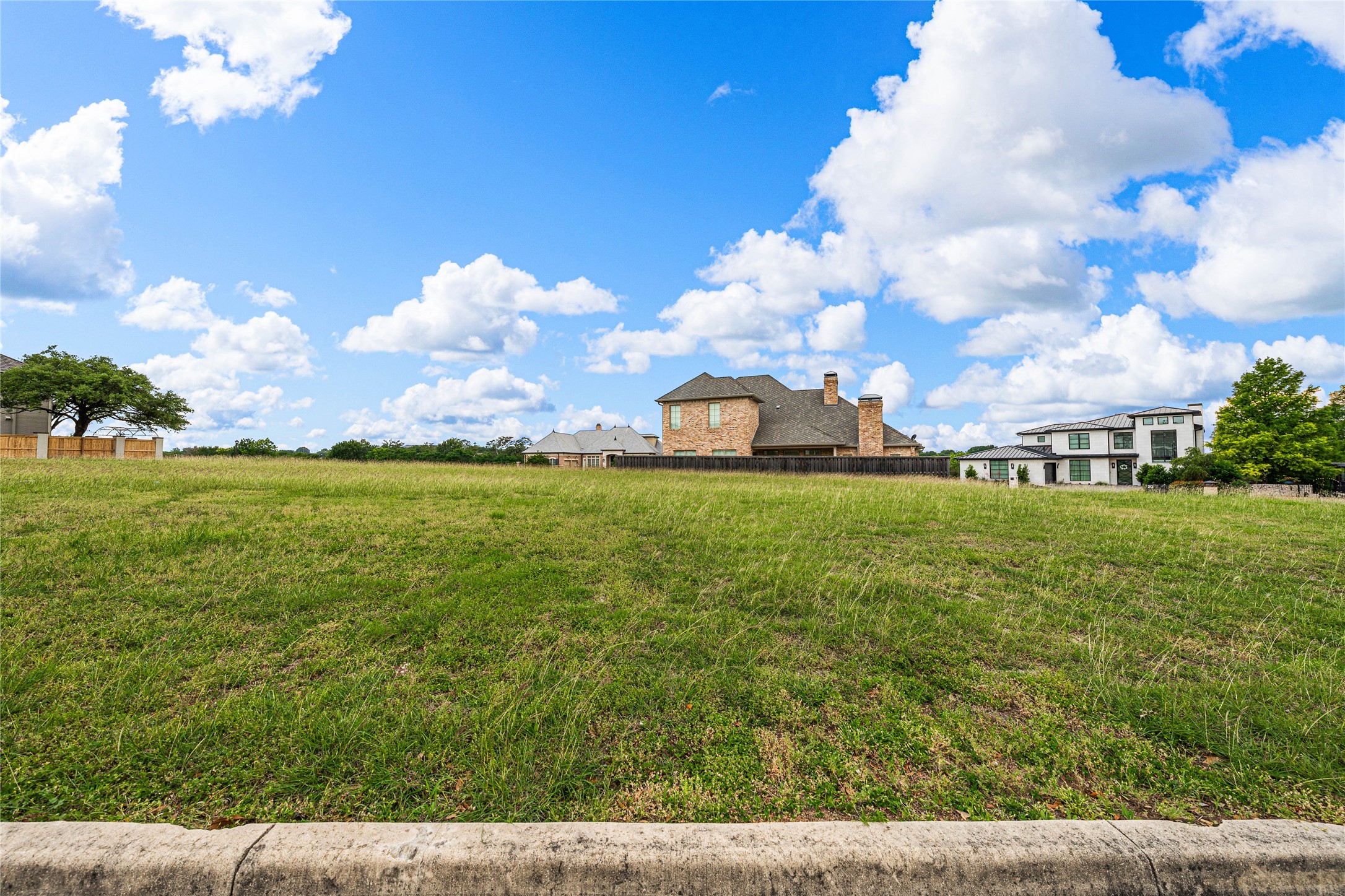 Package Deal - The Enclave Court Waco TX 76708