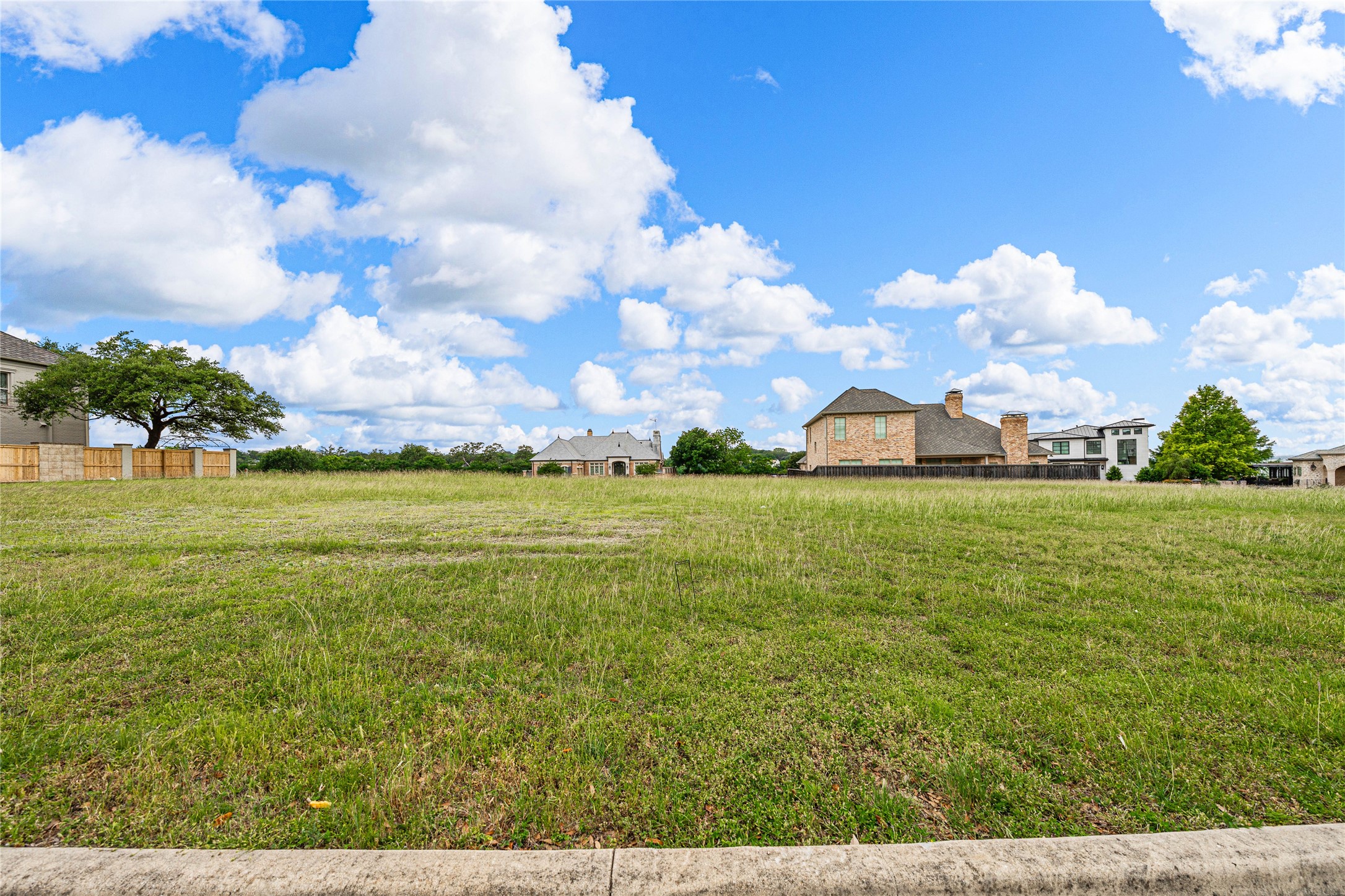 Package Deal - The Enclave Court Waco TX 76708
