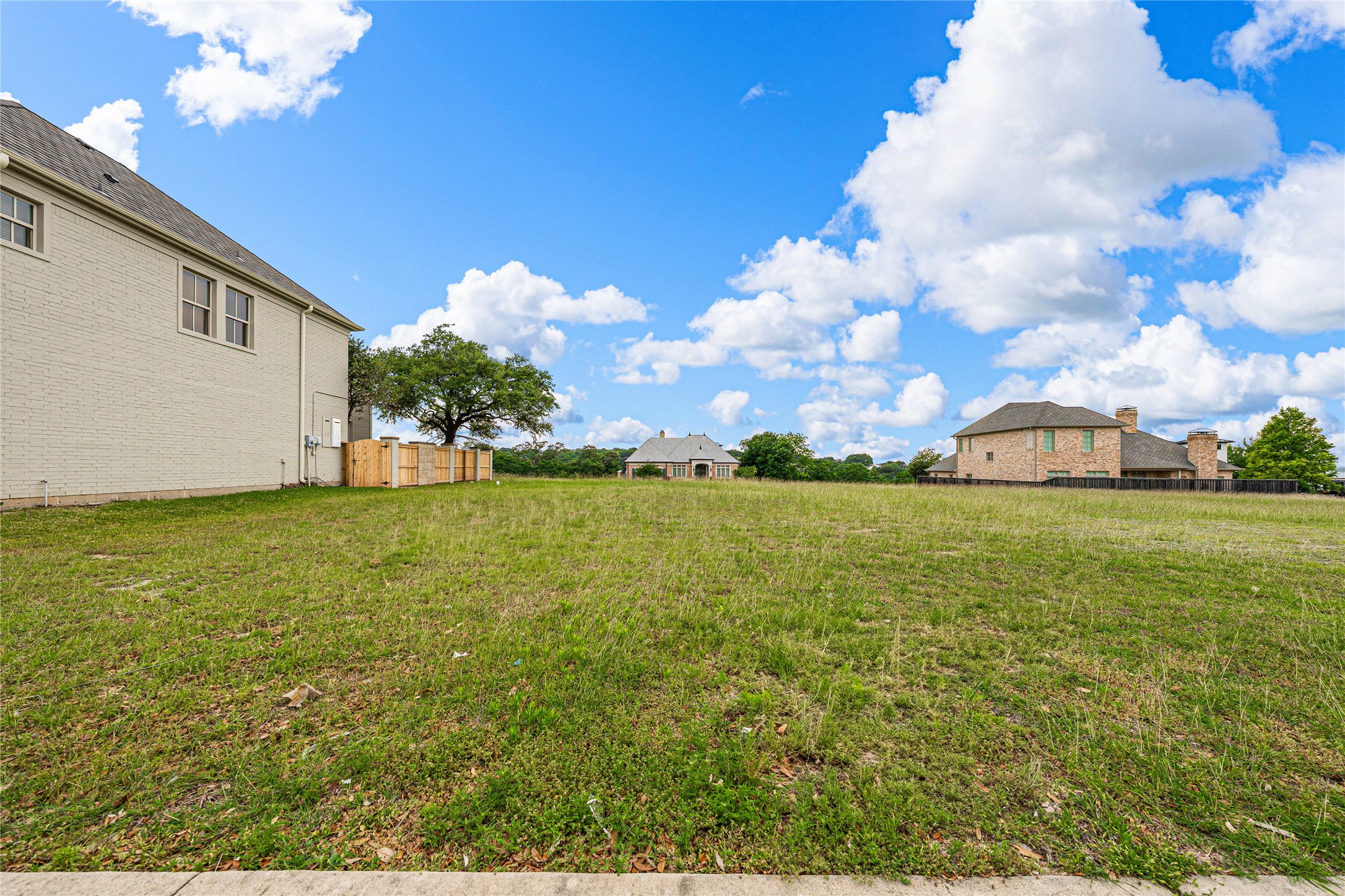 Package Deal - The Enclave Court Waco TX 76708