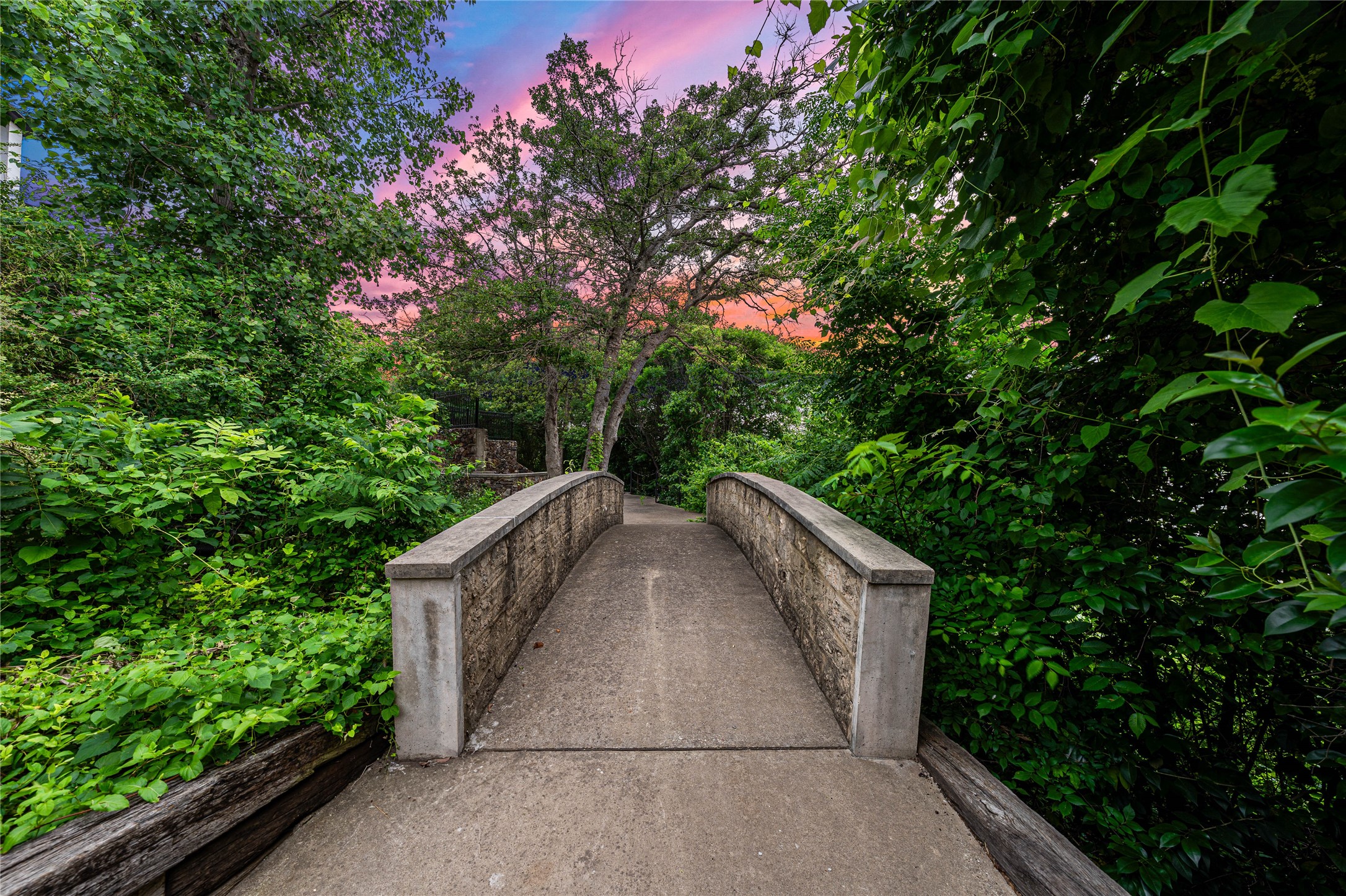 Package Deal - The Enclave Court Waco TX 76708