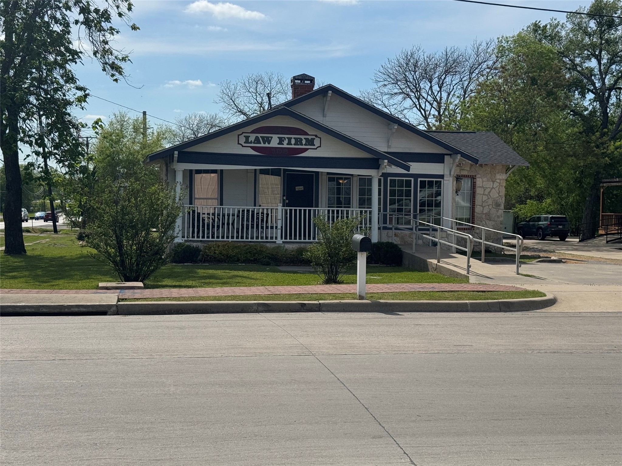 103 N Houston Street Royse City TX 75189