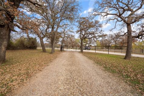 300 Nichols Court Granbury TX 76049