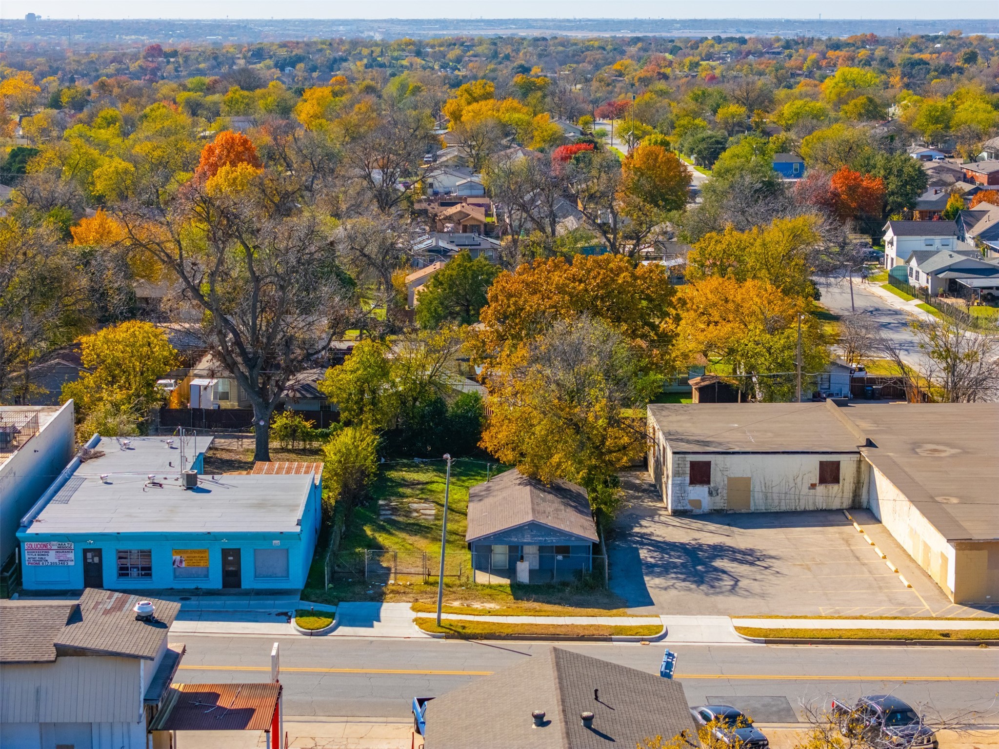 2819 Azle Avenue Fort Worth TX 76106