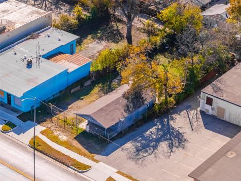 2819 Azle Avenue Fort Worth TX 76106