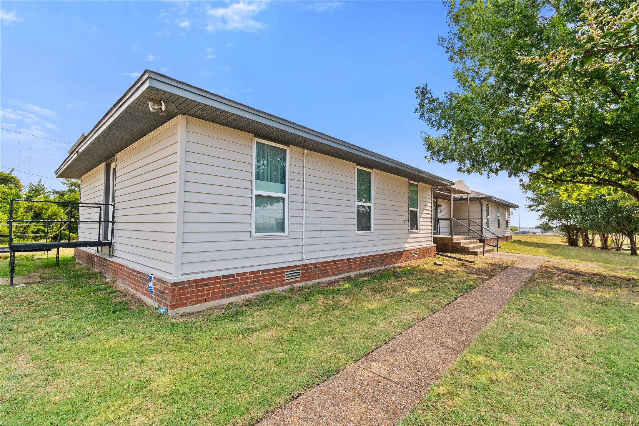 1400 Kari Ann Drive Cedar Hill TX 75104