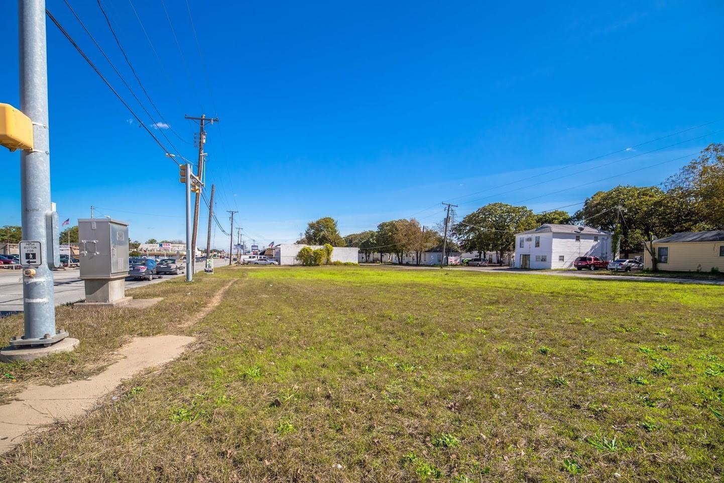 4400 28th Street NE Haltom City TX 76117