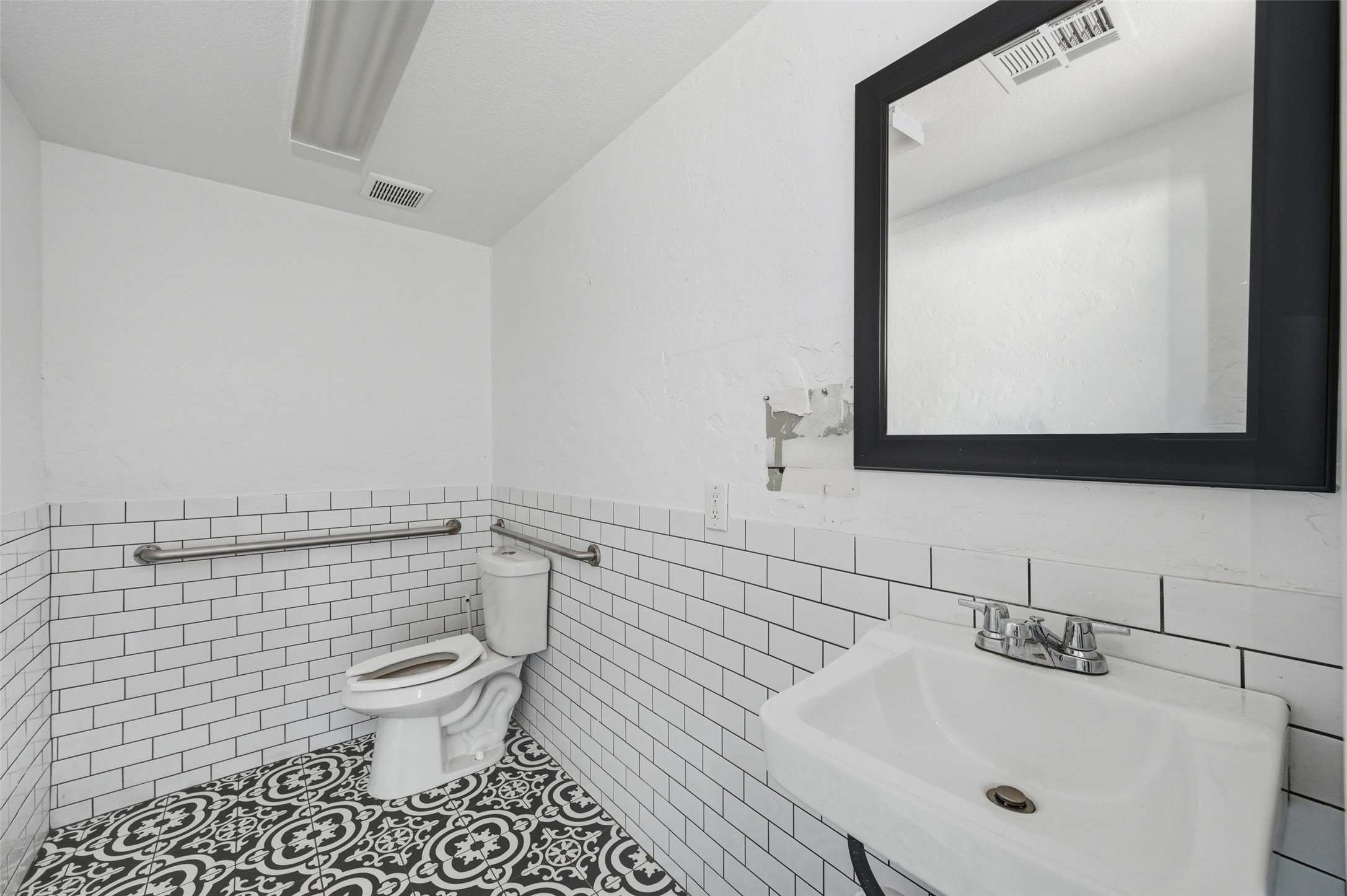 300 E Pennsylvania Avenue Fort Worth TX 76104