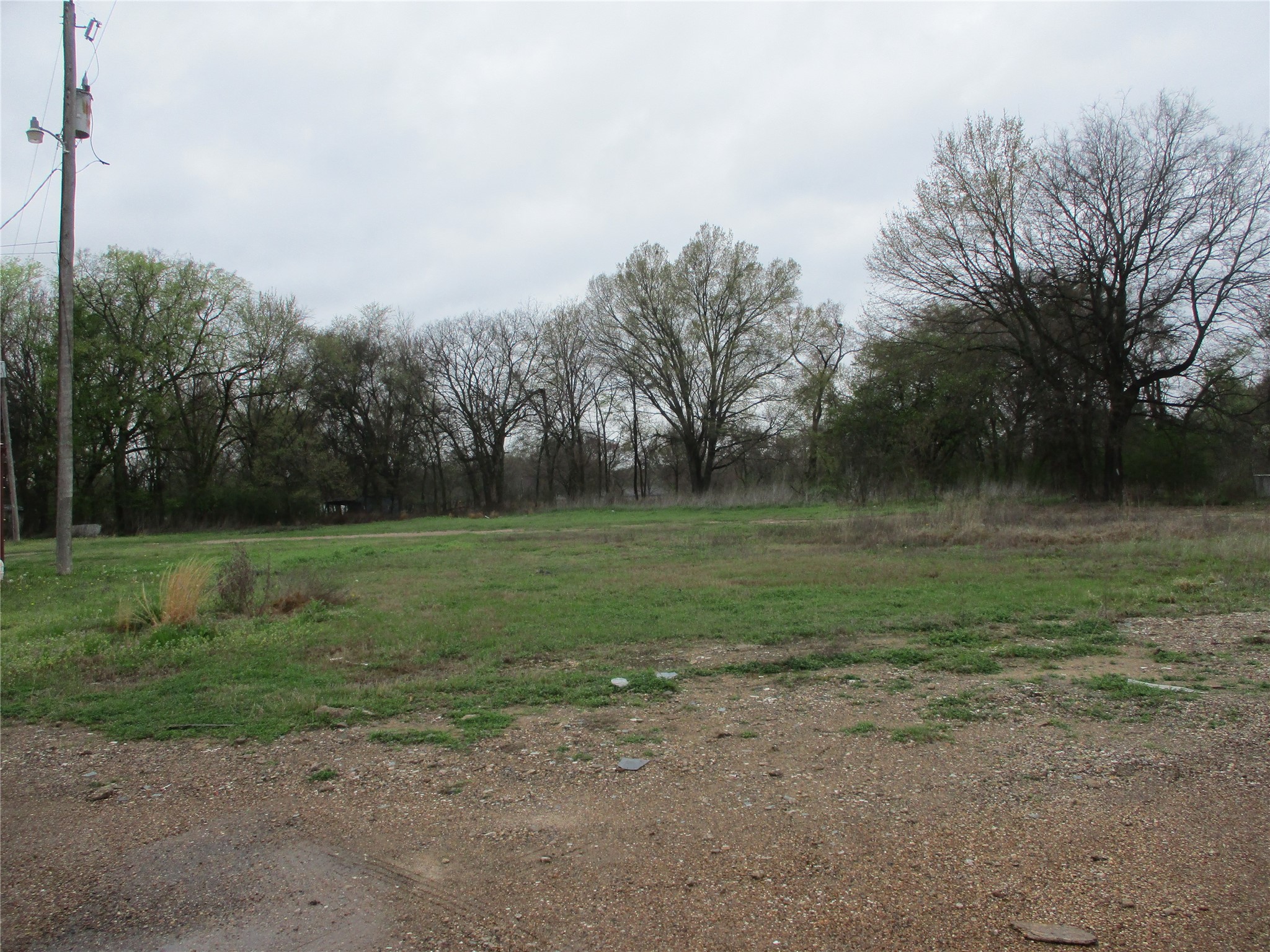 609 N Texas Street Emory TX 75440