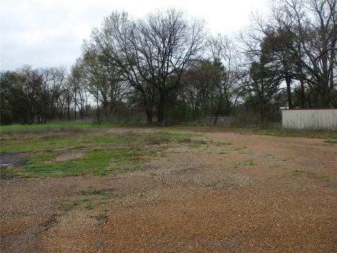 609 N Texas Street Emory TX 75440