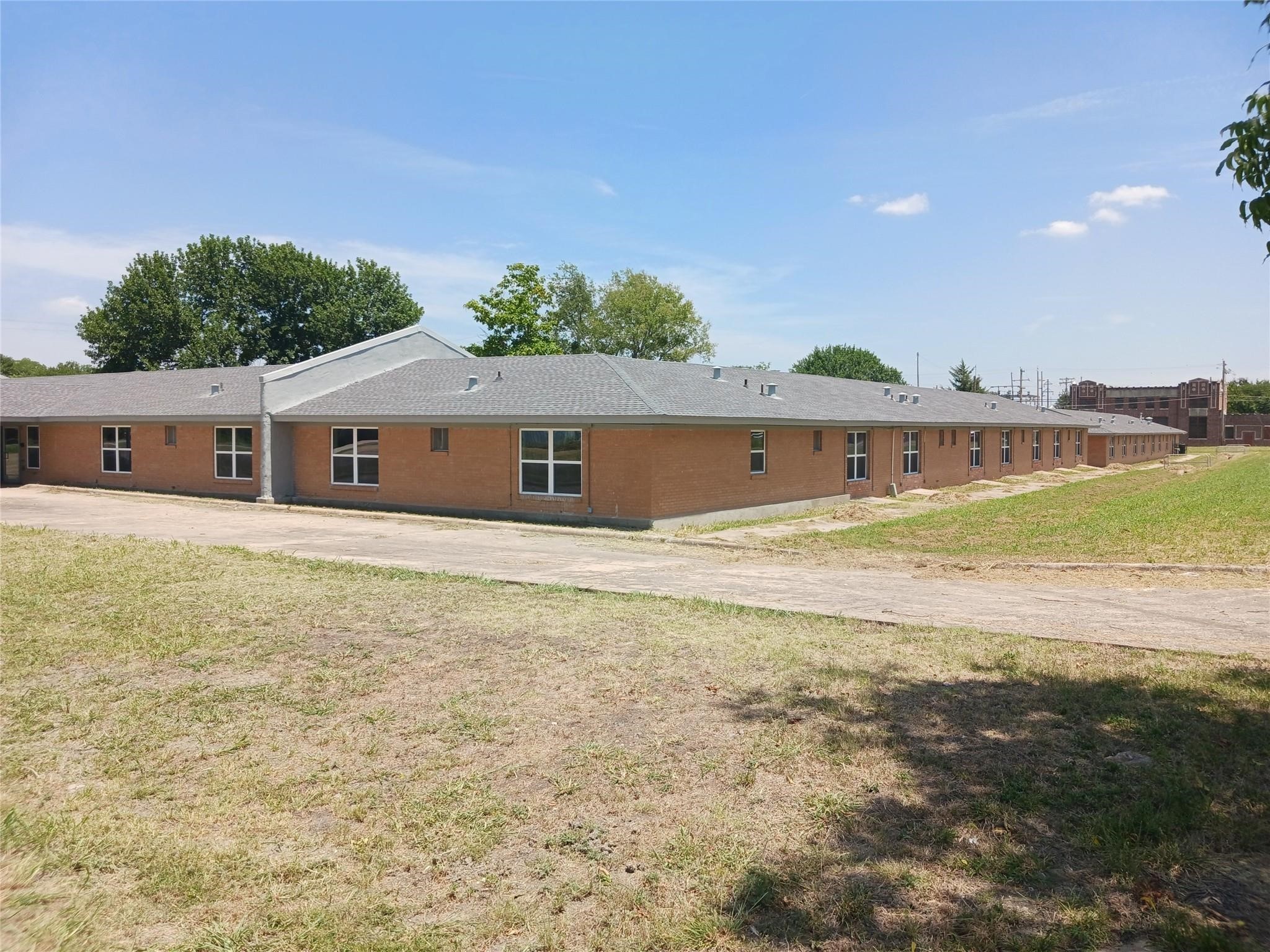 400 S Bond Street Whitewright TX 75491