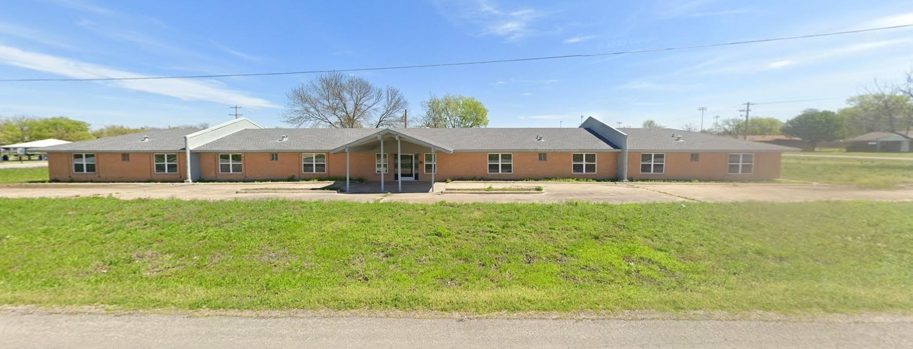 400 S Bond Street Whitewright TX 75491