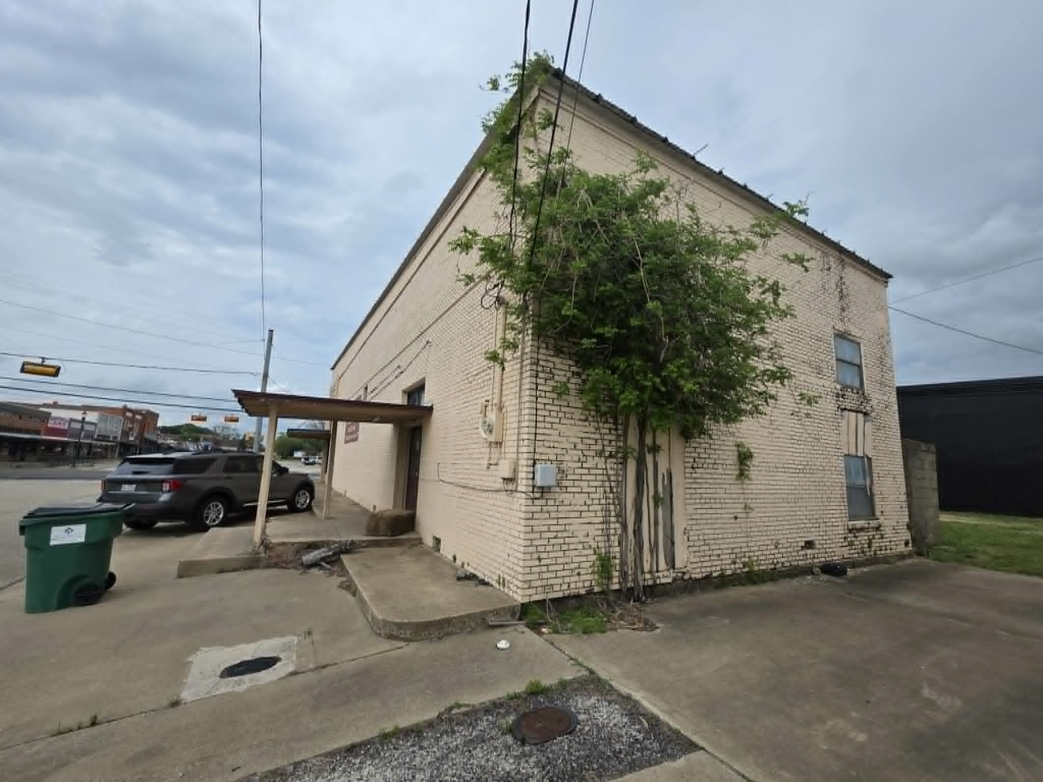 101 E Commerce Street Fairfield TX 75840