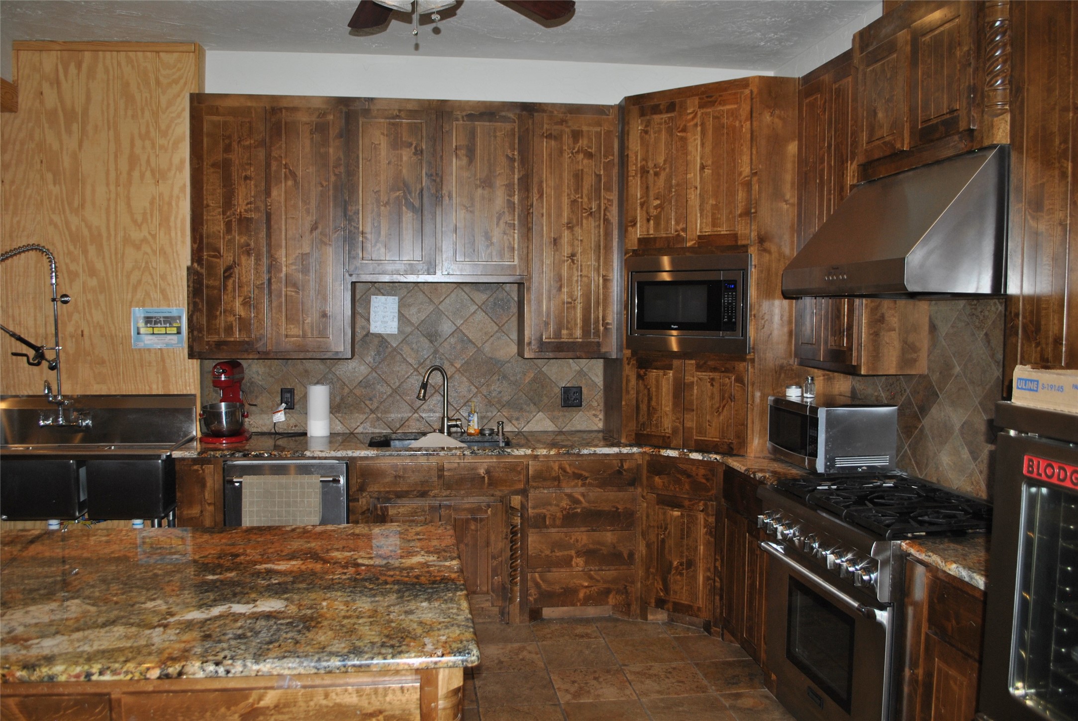 405, 407, 409 E Central A Central Comanche TX 76442