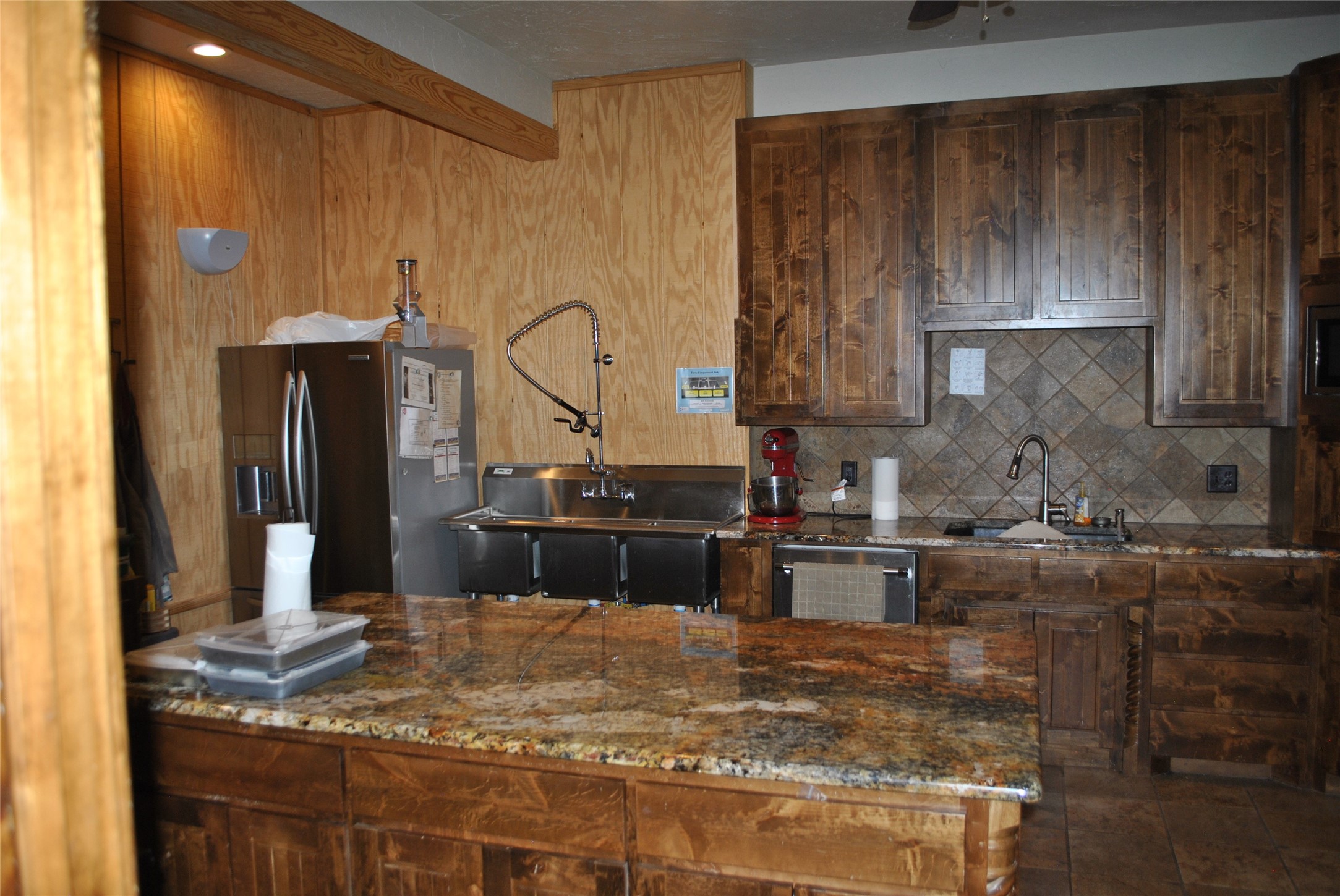 405, 407, 409 E Central A Central Comanche TX 76442