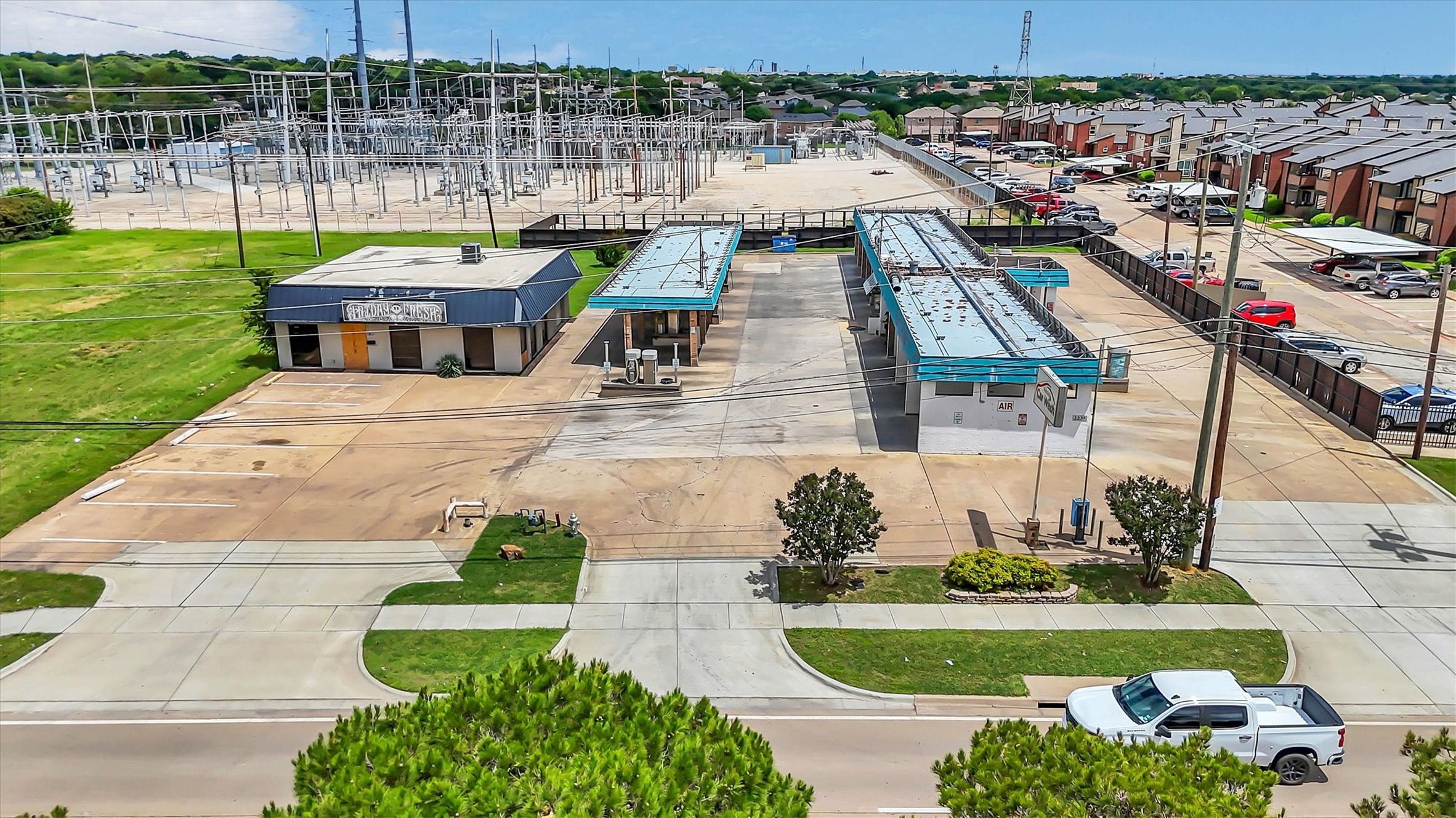 2221 E Pioneer Parkway Arlington TX 76010