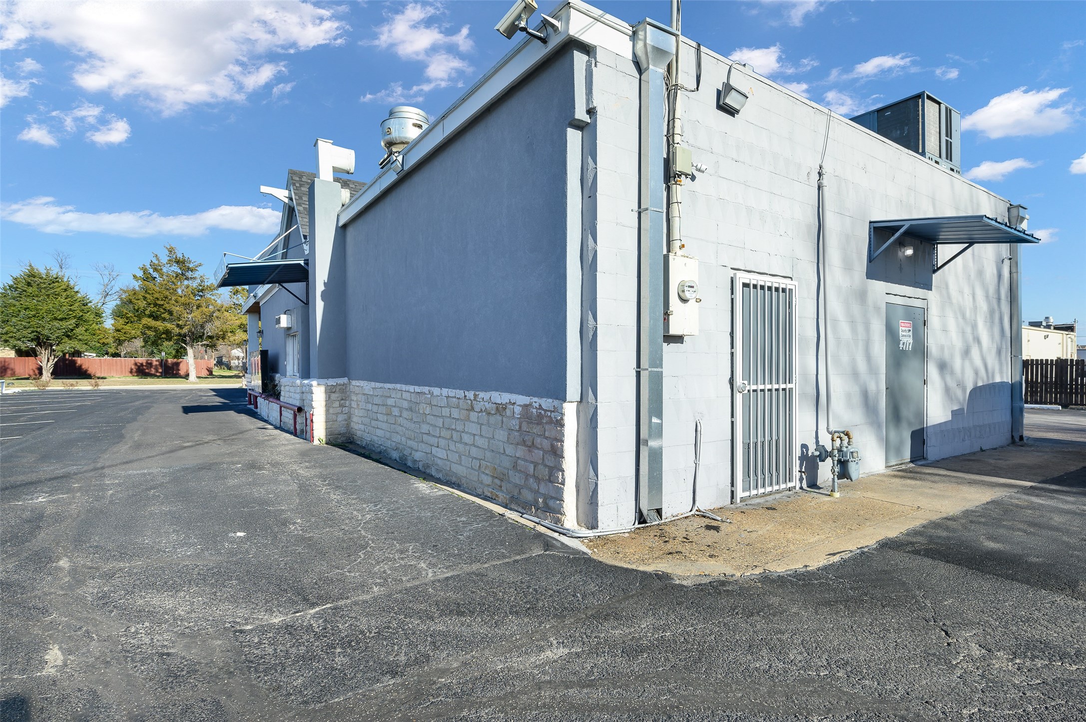 4717 Gus Thomasson Road Mesquite TX 75150