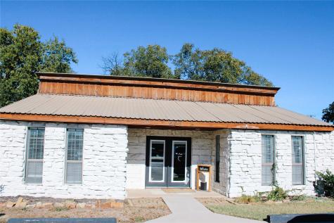 506 E Adams Street Brownwood TX 76801