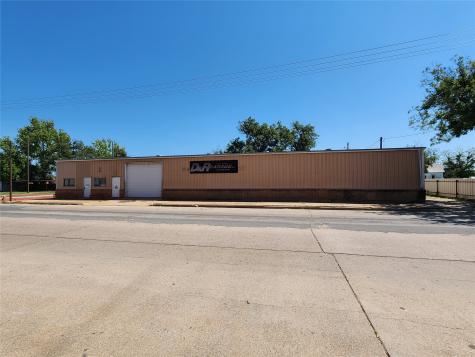 200 E Pecan Street Coleman TX 76834