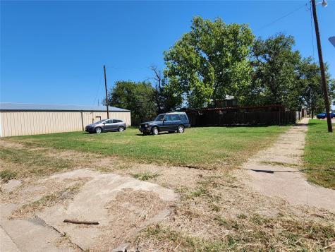 200 E Pecan Street Coleman TX 76834